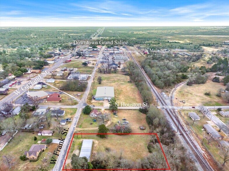 More Photos Of 601 Frank st, Grand Saline Self Storage For Sale