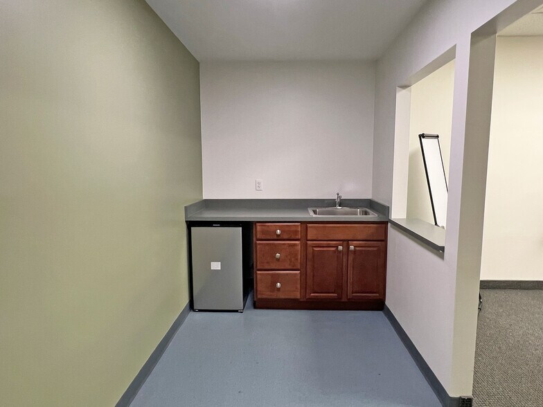 More Photos Of 2820 W 23rd St, Erie Loft Creative Space For Lease