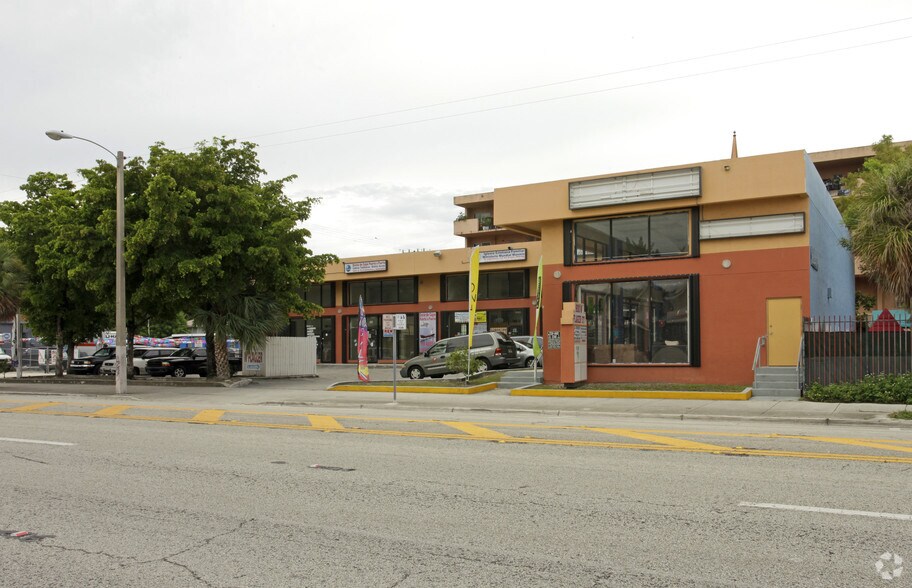More Photos Of 900 W Flagler St, Miami Unknown For Lease