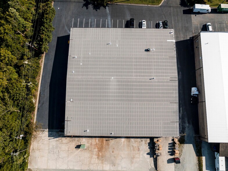 More Photos Of 510 Corliss St, Greensboro Light Manufacturing For Lease