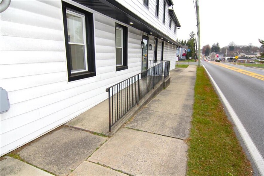 More Photos Of 3348 Easton Ave, Bethlehem Storefront For Lease