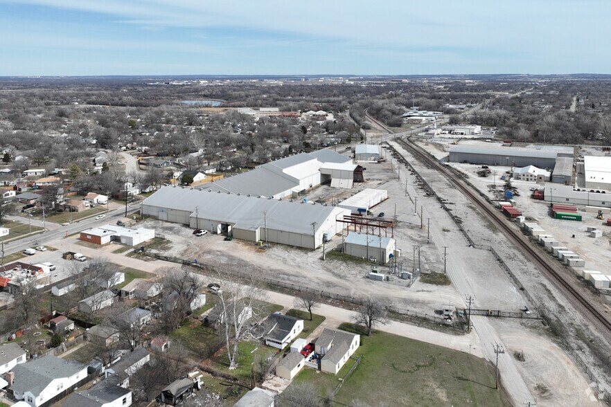 More Photos Of 3515 Dawson Rd, Tulsa Manufacturing For Lease