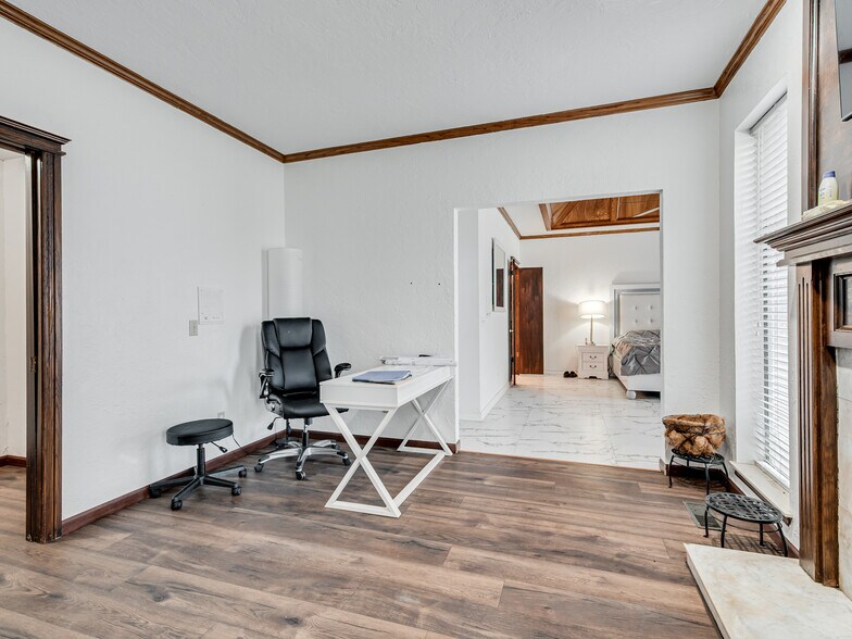 More Photos Of 3595 E State Highway 9, Norman Industrial For Sale