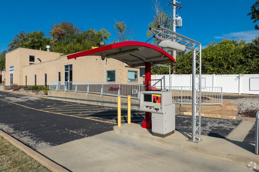 More Photos Of 10215 Watson Rd, Saint Louis Carwash For Lease