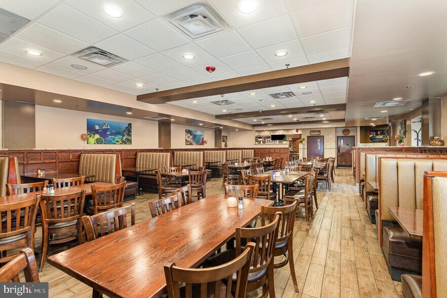 More Photos Of 132 W Main St, Westminster Restaurant For Sale
