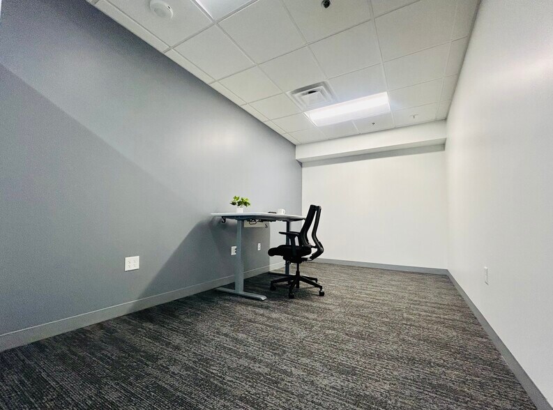 More Photos Of 3838 N Central Ave, Phoenix Coworking Space
