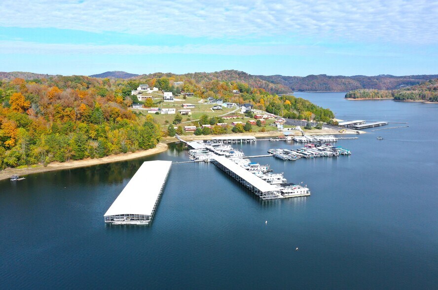 More Photos Of 705 Cedar Hill Rd, Celina Marina For Sale