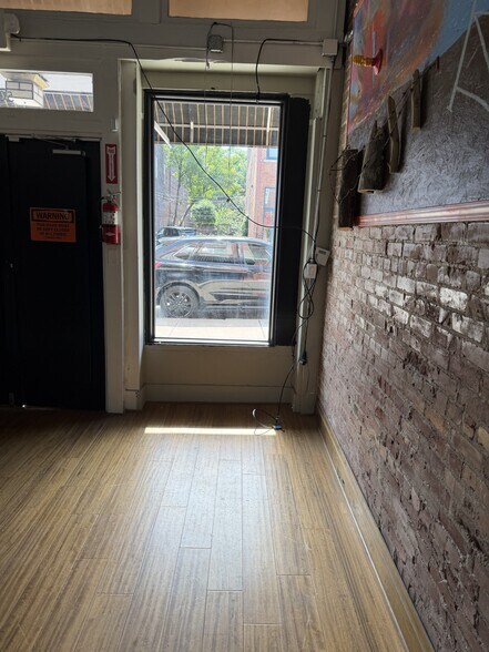 More Photos Of 508-510 S Main St, Memphis Apartments For Lease