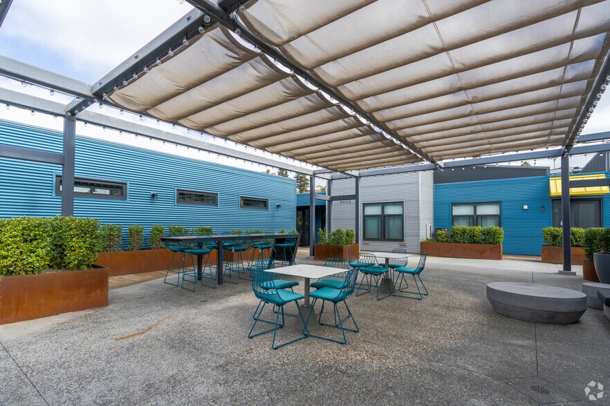 More Photos Of 330 S Cedros Ave, Solana Beach Apartments For Lease