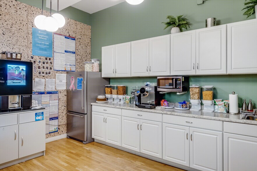 More Photos Of 35 W 35th St, New York Loft Creative Space For Lease