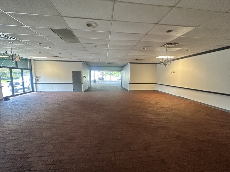 More Photos Of 169 Washington St, Morristown Auto Dealership For Sale