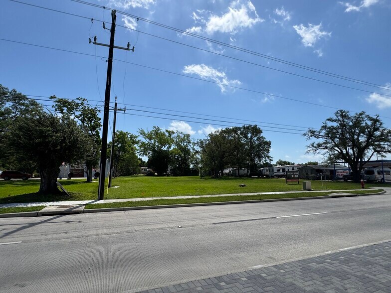 More Photos Of 2818 Bayport Blvd, Seabrook Land For Sale