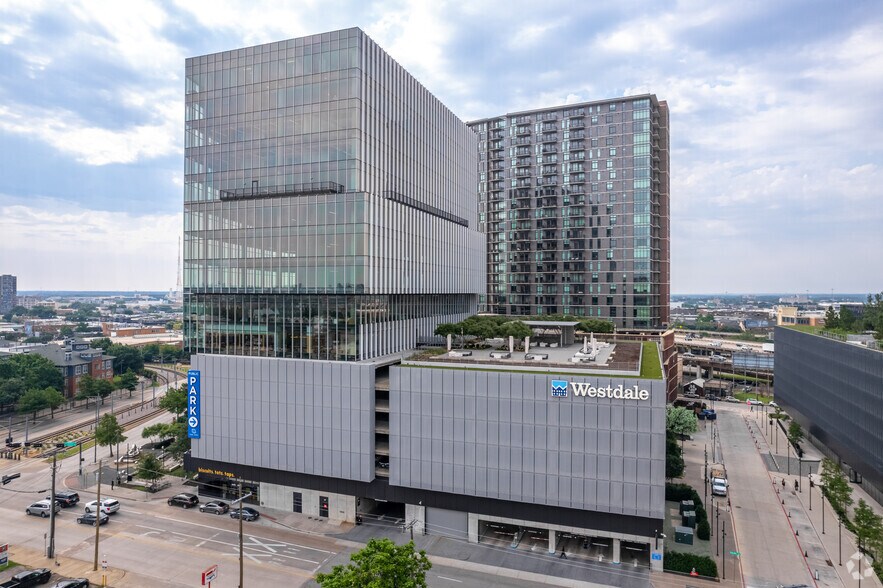 More Photos Of 2550 Pacific Ave, Dallas Unknown For Lease