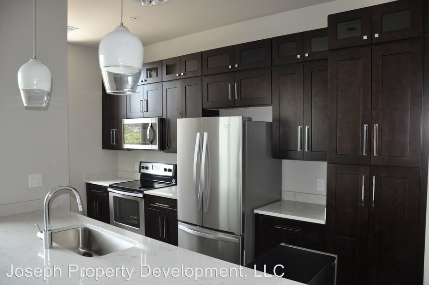 More Photos Of 4175 N Oakland Ave, Shorewood Multifamily For Sale