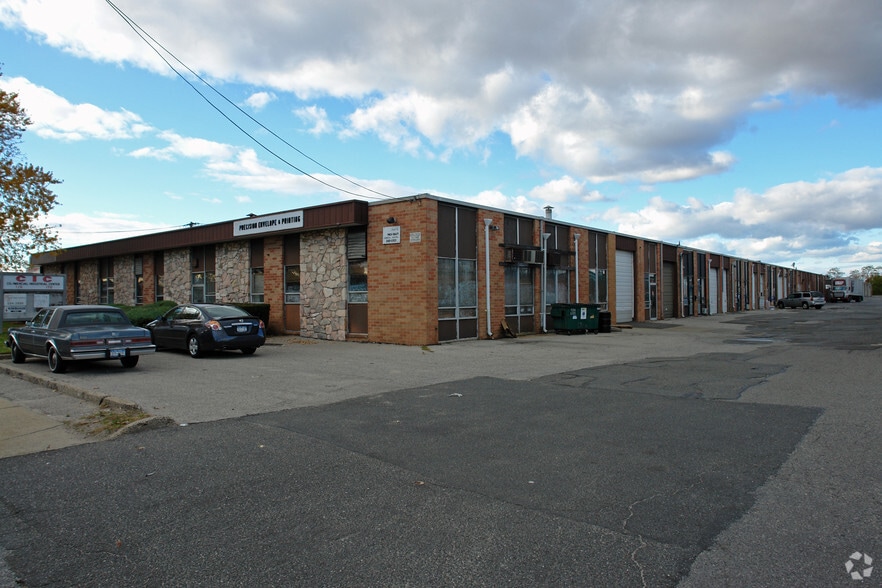 More Photos Of 170-176 Central Ave, Farmingdale Warehouse For Lease
