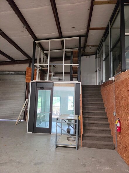 More Photos Of 3795 Evans Rd, Cumming Warehouse For Lease