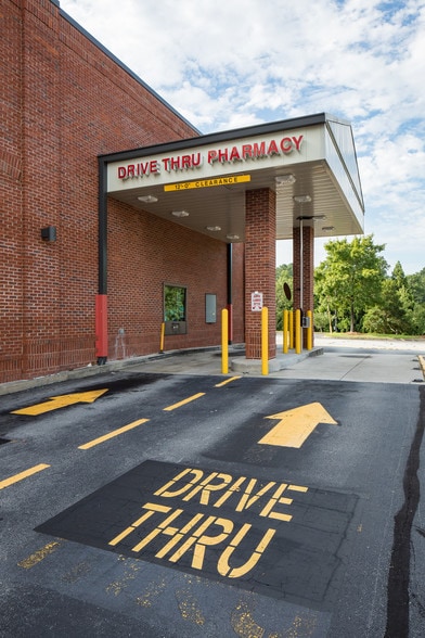 More Photos Of 3740 Cascade Rd SW, Atlanta Drugstore For Sale