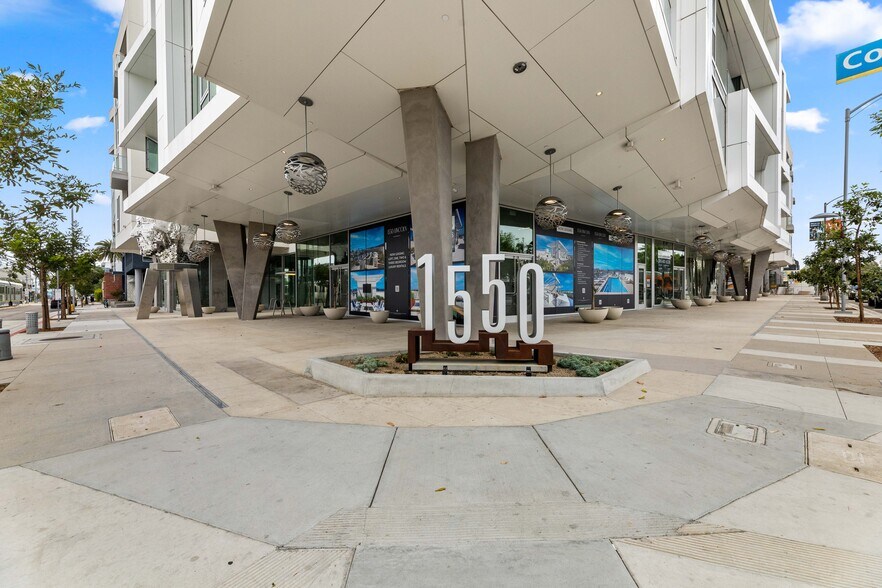 More Photos Of 1550 Lincoln Blvd, Santa Monica Apartments For Lease