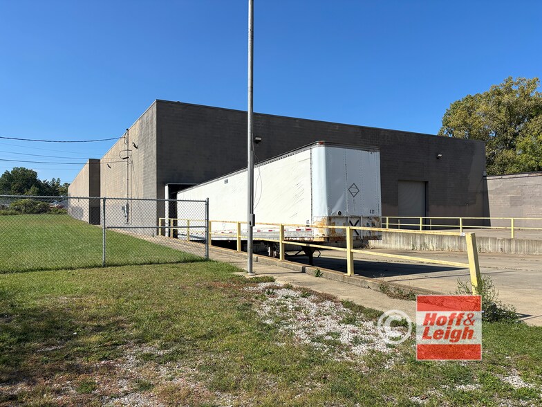 More Photos Of 3340 W 137th St, Cleveland Manufacturing For Lease