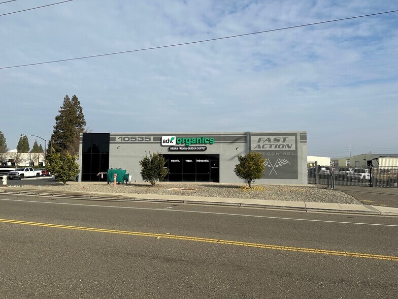 More Photos Of 10535 E Stockton Blvd, Elk Grove Flex For Sale