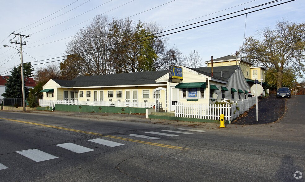 Primary Photo Of 5 Summit St, Old Orchard Beach Hotel For Sale