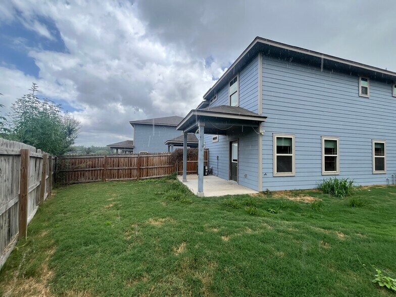 More Photos Of 6306 Luglio Ln, San Antonio Apartments For Sale