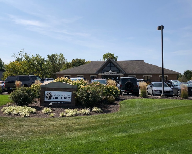 More Photos Of 9835 Auburn Rd, Fort Wayne Medical For Sale