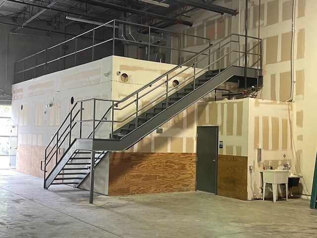 More Photos Of 15188 Park Of Commerce Blvd S, Jupiter Manufacturing For Lease