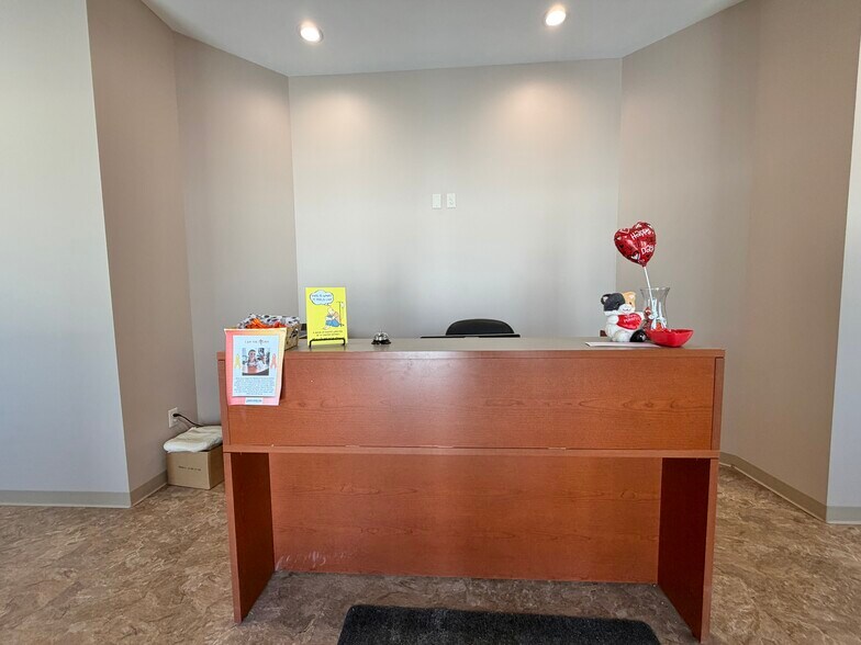 More Photos Of 26 E 3 Mile Rd, Sault Sainte Marie Office For Sale