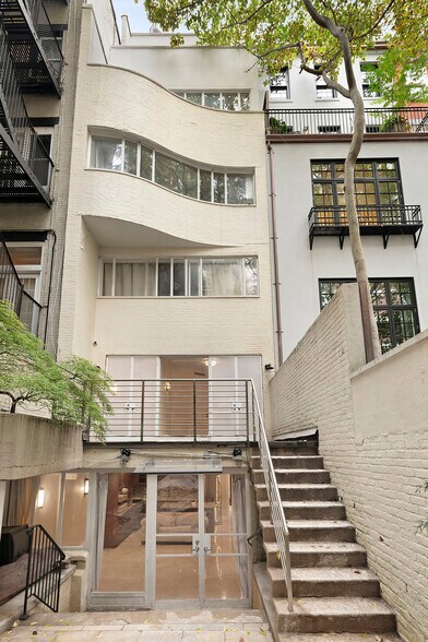 More Photos Of 32 E 74th St, New York Apartments For Sale