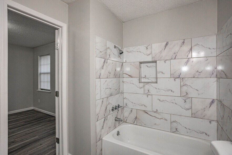 More Photos Of 3108 Eaton St, Kansas City Multifamily For Sale