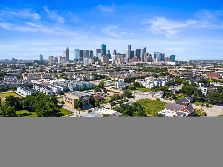 More Photos Of 2701 Emancipation Ave, Houston General Retail For Sale