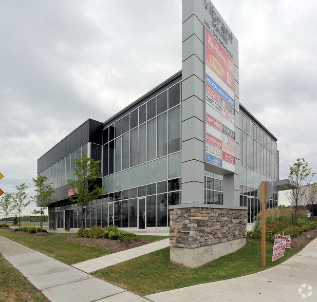 More Photos Of 2630 Rutherford Rd, Vaughan Storefront Retail Office For Sale