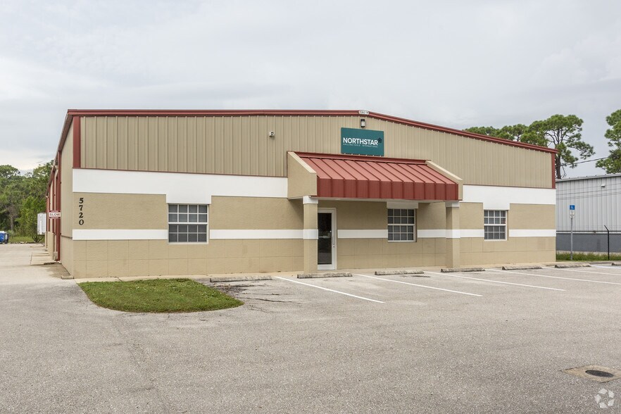 Primary Photo Of 5720 Zip Dr, Fort Myers Warehouse For Lease