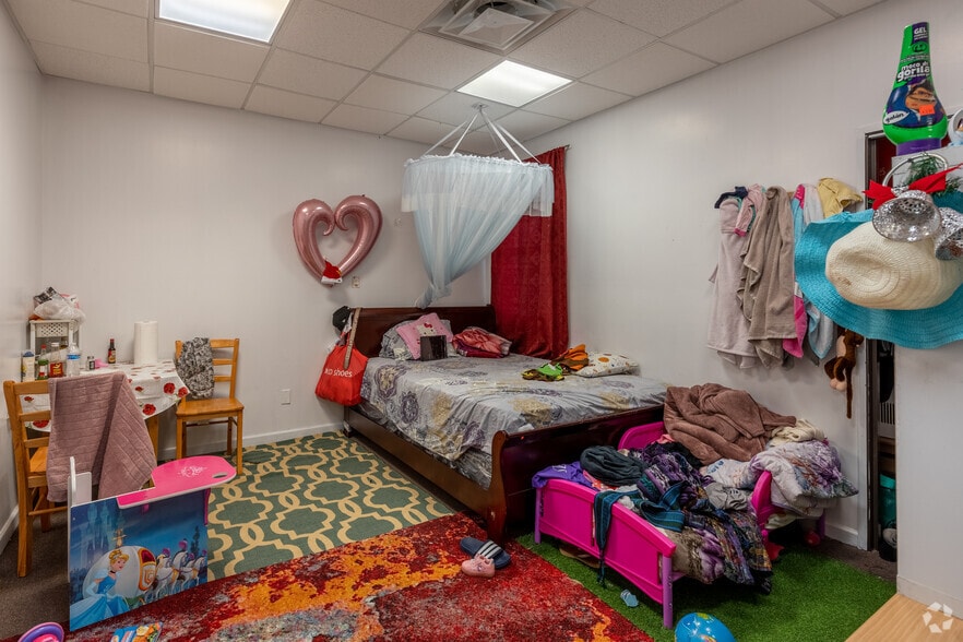 More Photos Of 7704 W John F Kennedy Blvd, North Bergen Storefront Retail Office For Sale
