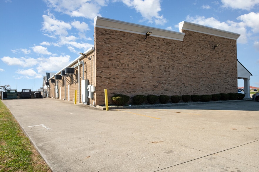 More Photos Of 292 Brooks Malott Rd, Mount Orab Flex For Lease