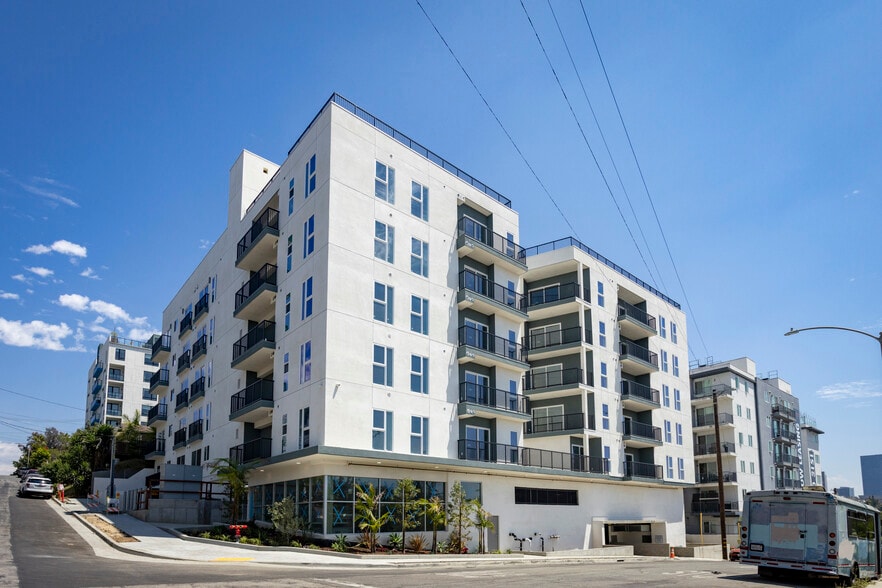 More Photos Of 1350 W Court St, Los Angeles Apartments For Sale