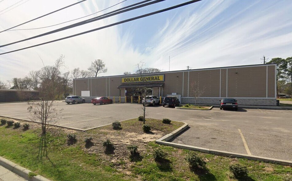 Primary Photo Of 2949 Lower Wetumpka Rd, Montgomery General Retail For Lease