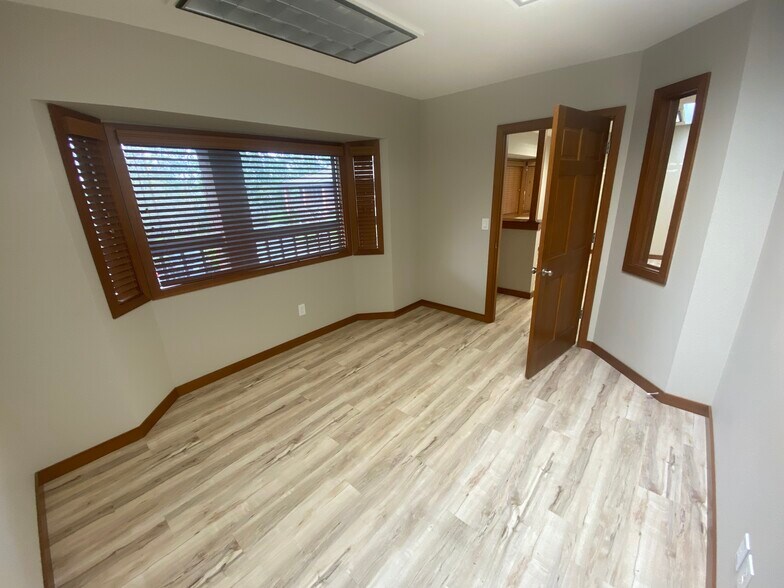 More Photos Of 315 39th Ave SW, Puyallup Office For Lease