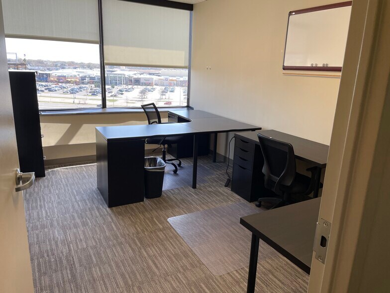 More Photos Of 6564 Loisdale Ct, Springfield Office For Sale