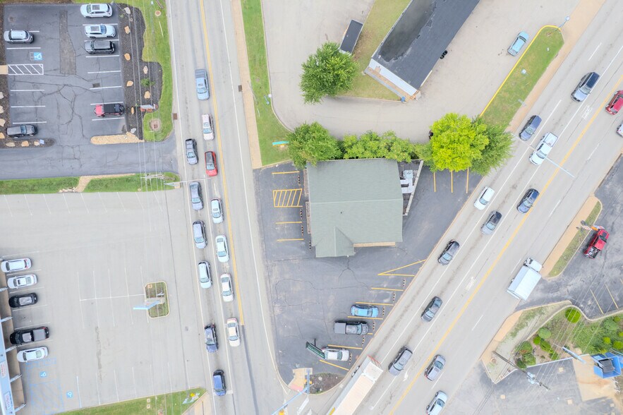 More Photos Of 2703 Mosside Blvd, Monroeville Medical For Lease