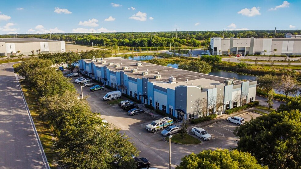 More Photos Of 6901-6945 NW LTC Pky, Port Saint Lucie Warehouse For Lease