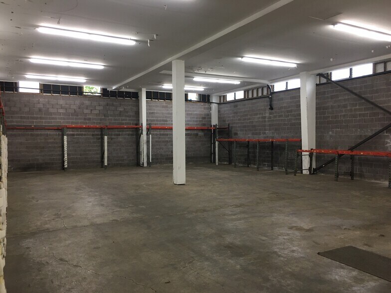 More Photos Of 81-6678 Mamao St, Kealakekua Specialty For Lease