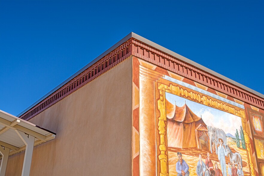More Photos Of 1625 Paseo de Peralta, Santa Fe Hotel For Sale