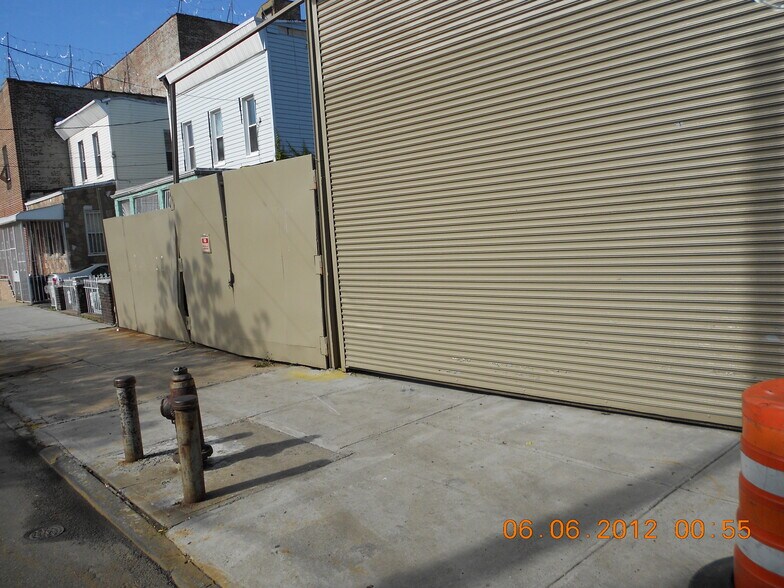 More Photos Of , Brooklyn Unknown For Sale