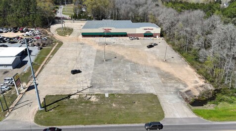 More Photos Of 1131 W Central Ave, Wiggins Freestanding For Lease