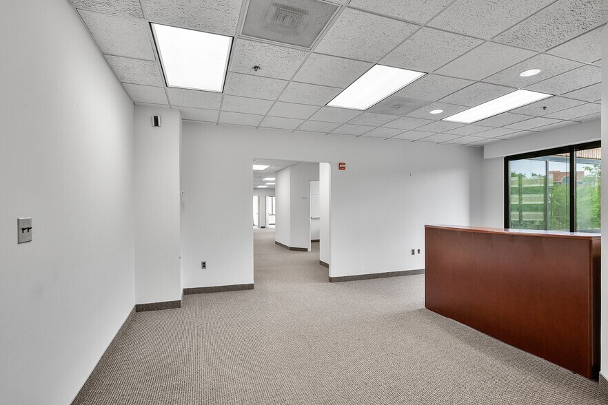 More Photos Of 11490 Commerce Park Dr, Reston Office For Lease