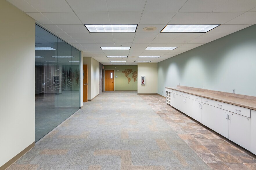 More Photos Of 20 Missouri Research Park Dr, Saint Charles Office For Sale
