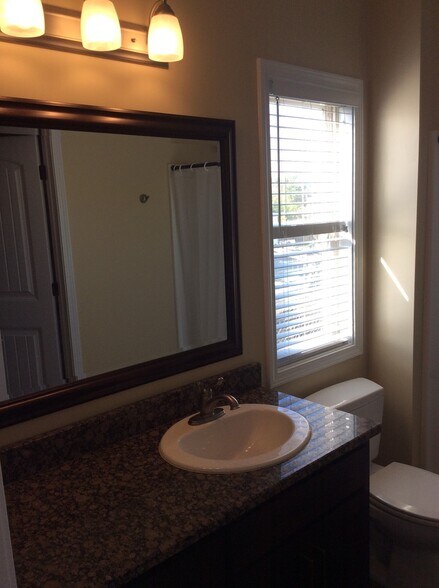 More Photos Of 10 Lakeview, Tuscaloosa Multifamily For Sale