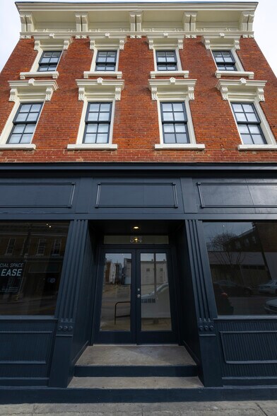 More Photos Of 814 Madison Ave, Covington Office Residential For Lease